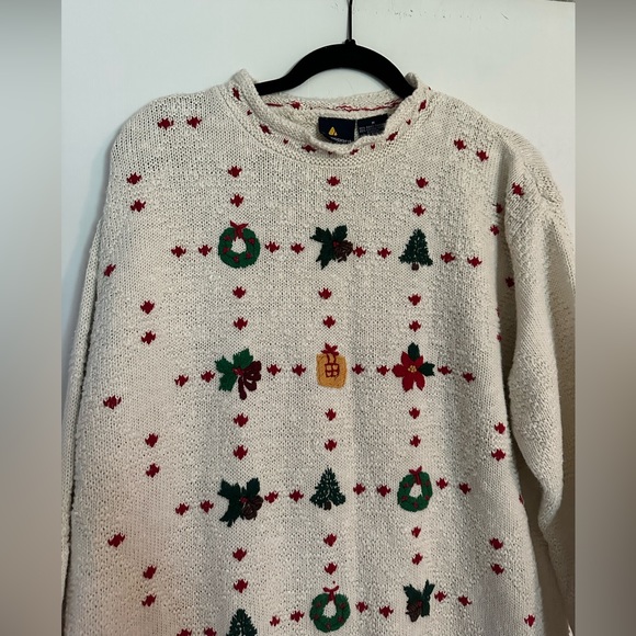 Vintage Christmas Sweater - Picture 2 of 4